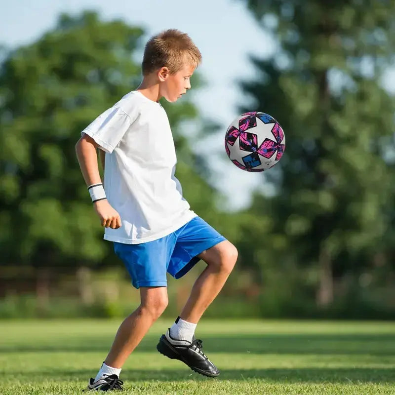 Size 5 Soccer Ball for Match & Training, Thermal-Bonded Seamless Design, Durable PU Leather, Machine-Stitched Football for Indoor & Outdoor Play, Ideal Gift for Soccer Fans, Football Training Balls